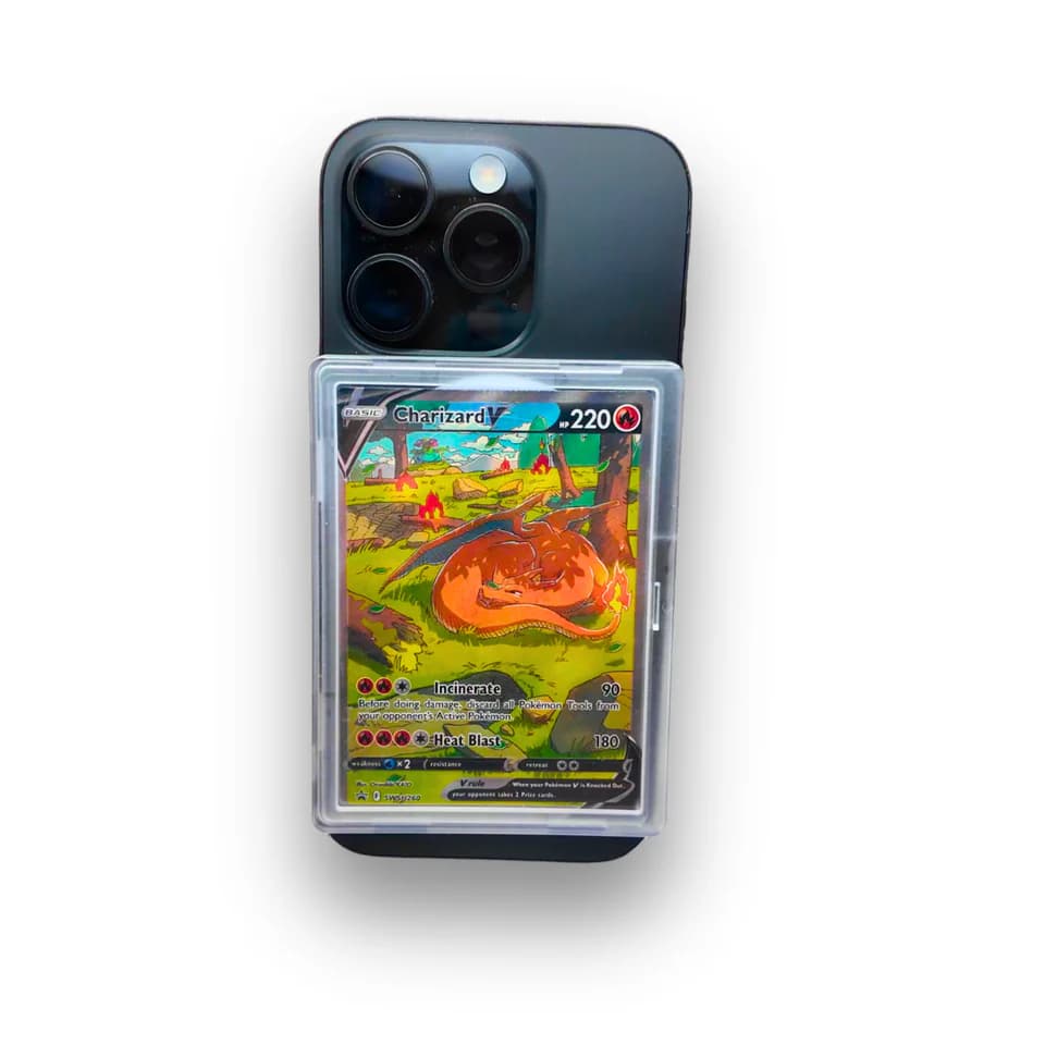Mag Snap sur iPhone avec carte Charizard